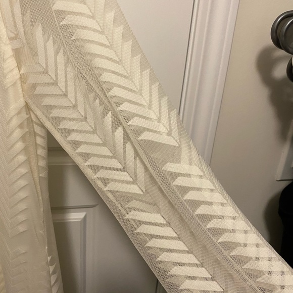 Pinkblush Maternity dress - Picture 3 of 7